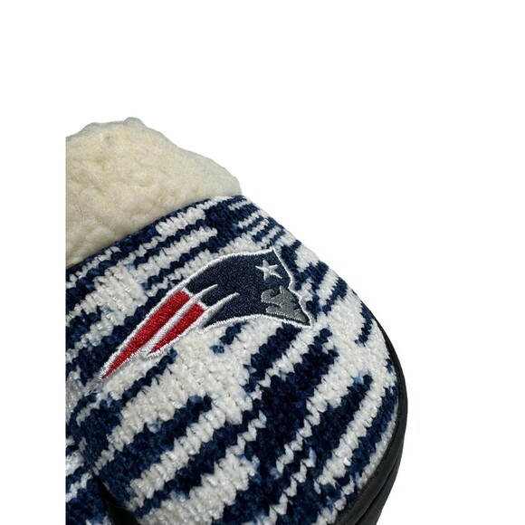 New England Patriots NFL Football Slippers Slip On House Shoes Womens Small 5/6‎ - Picture 7 of 14